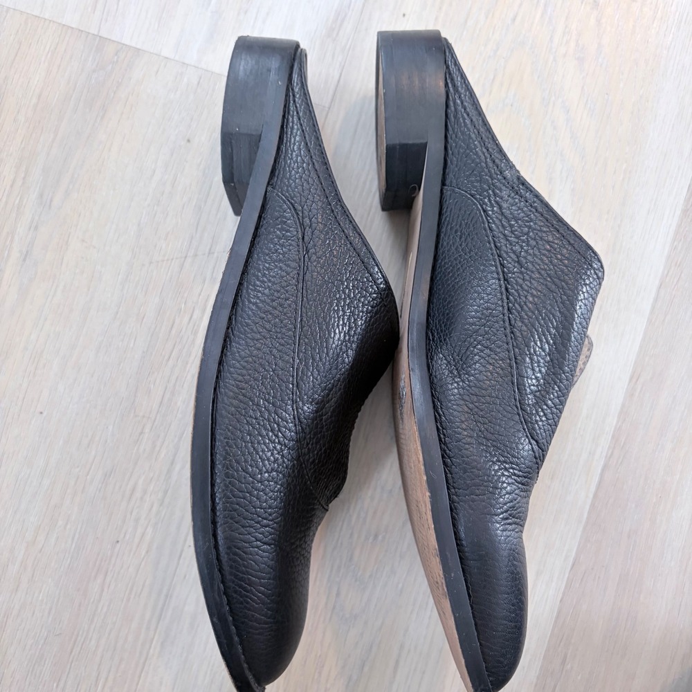 Louise et Cie Freyda Black Pebbled Leather Pointed Toe Mules Slides 9.5M 39.5 - Picture 4 of 16